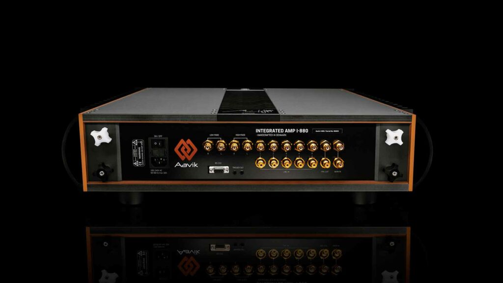 A rear view of one of Aavix's 880 series amps