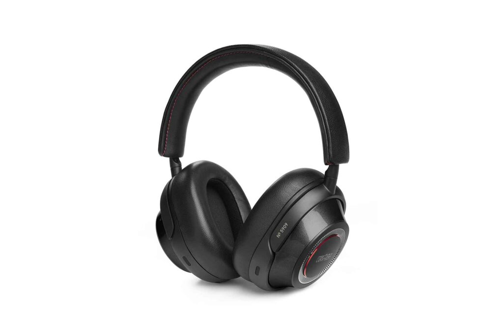 Mark Levinson No. 5909 audiophile Bluetooth Headphones reviewed by Jerry Del Colliano