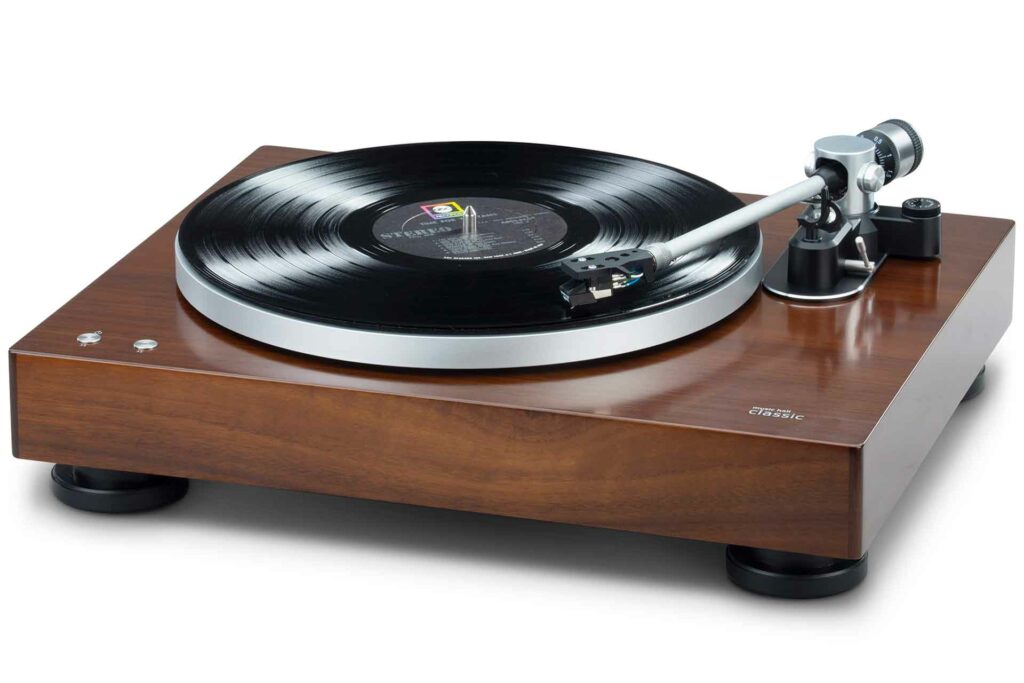 The Music Hall Classic Turntable reviewed by Brian Kahn