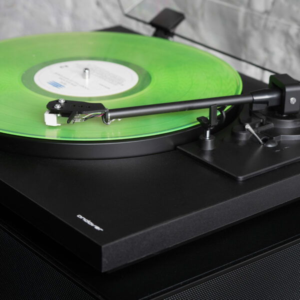 The Andover Audio Spindeck 2 turntable rocking a green bit of vinyl