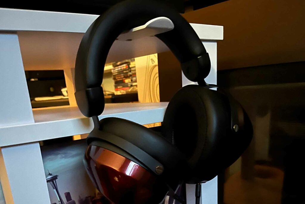 HIFIMAN HE-R9 Headphones hooked on Andrew Dewhirst's Equipment Rack
