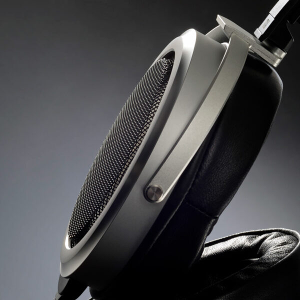 STAX SR-009 electrostatic headphones reviewed