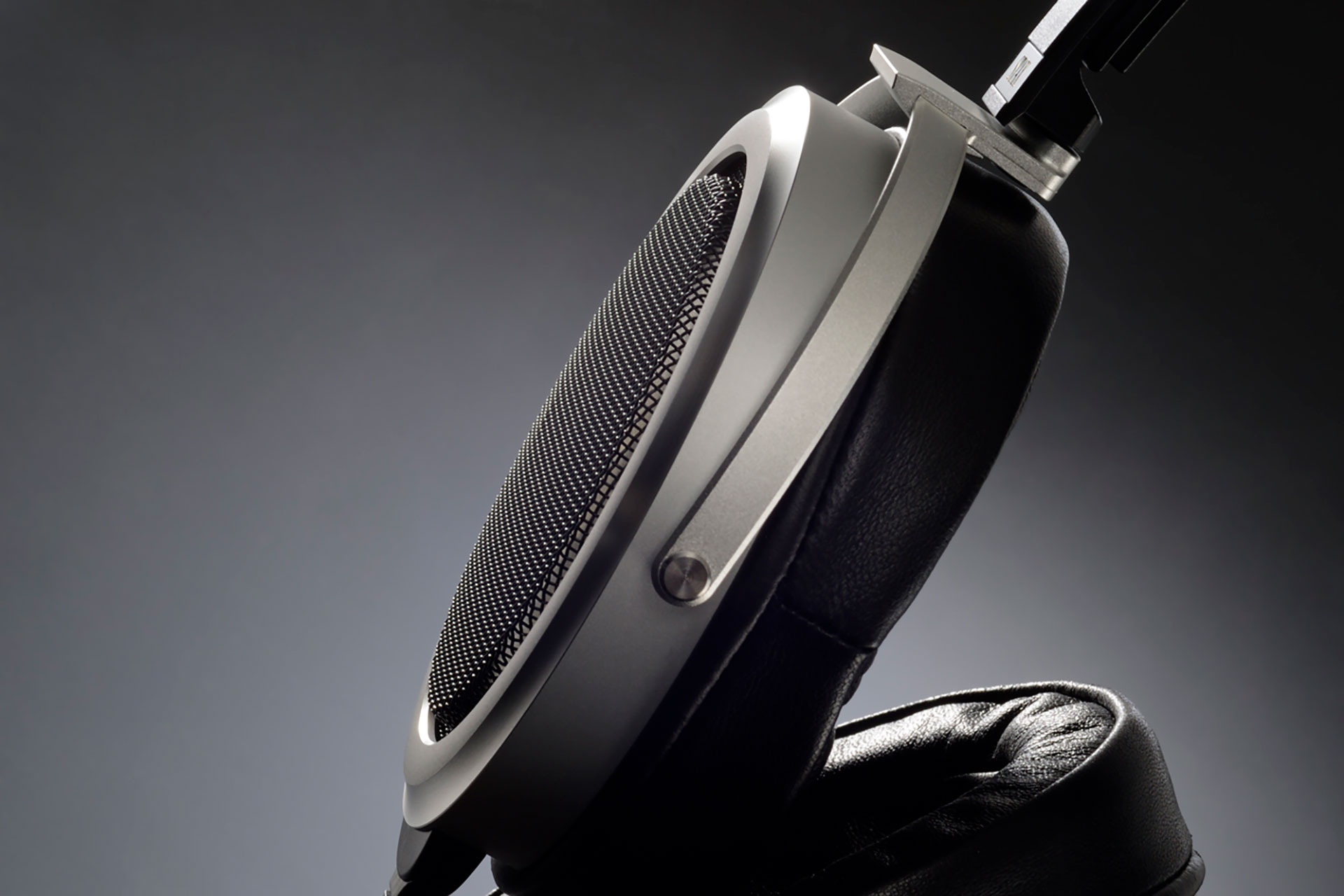 Stax SR-009S Electrostatic Earspeaker Review - Future Audiophile