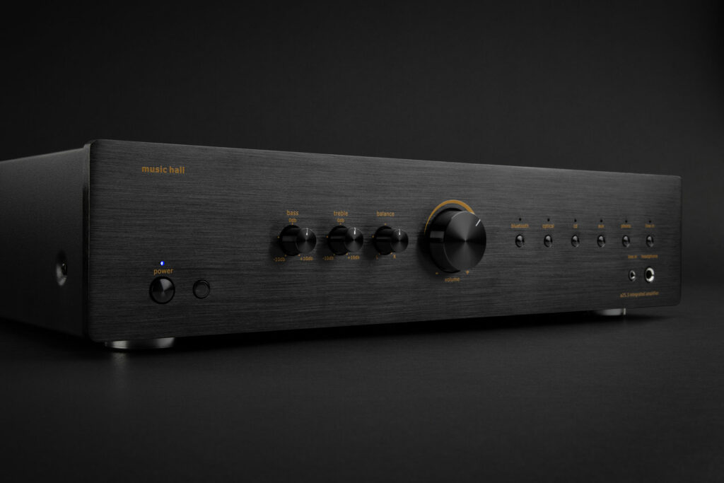 The Music Hall a.25.3 audiophile integrated amp reviewed by Andrew Dewhirst