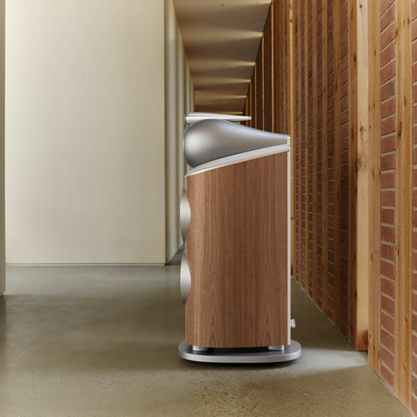 Bowers & Wilkins 802 D4 Audiophile Loudspeakers reviewed by Jerry Del Colliano