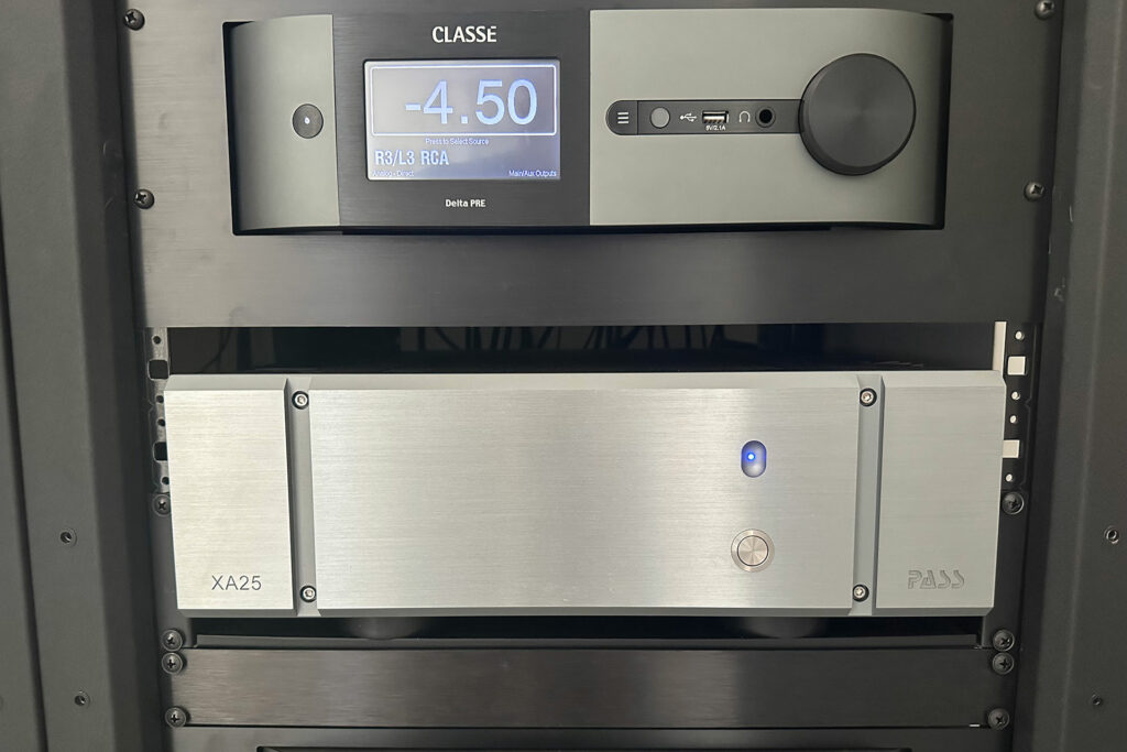 Classe Delta PRE and a Pass Labs XA25 amp in publisher, Jerry Del Colliano's, house