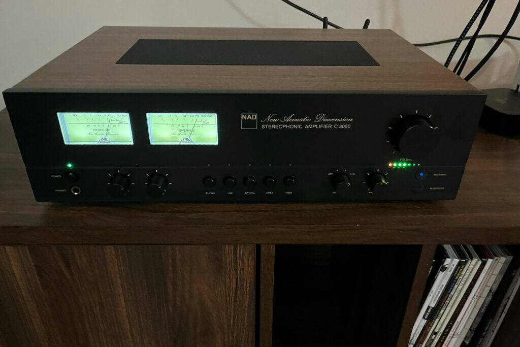 Here is the NAD C 3050 installed in Andrew Dewhirst's reference audiophile system for the review.