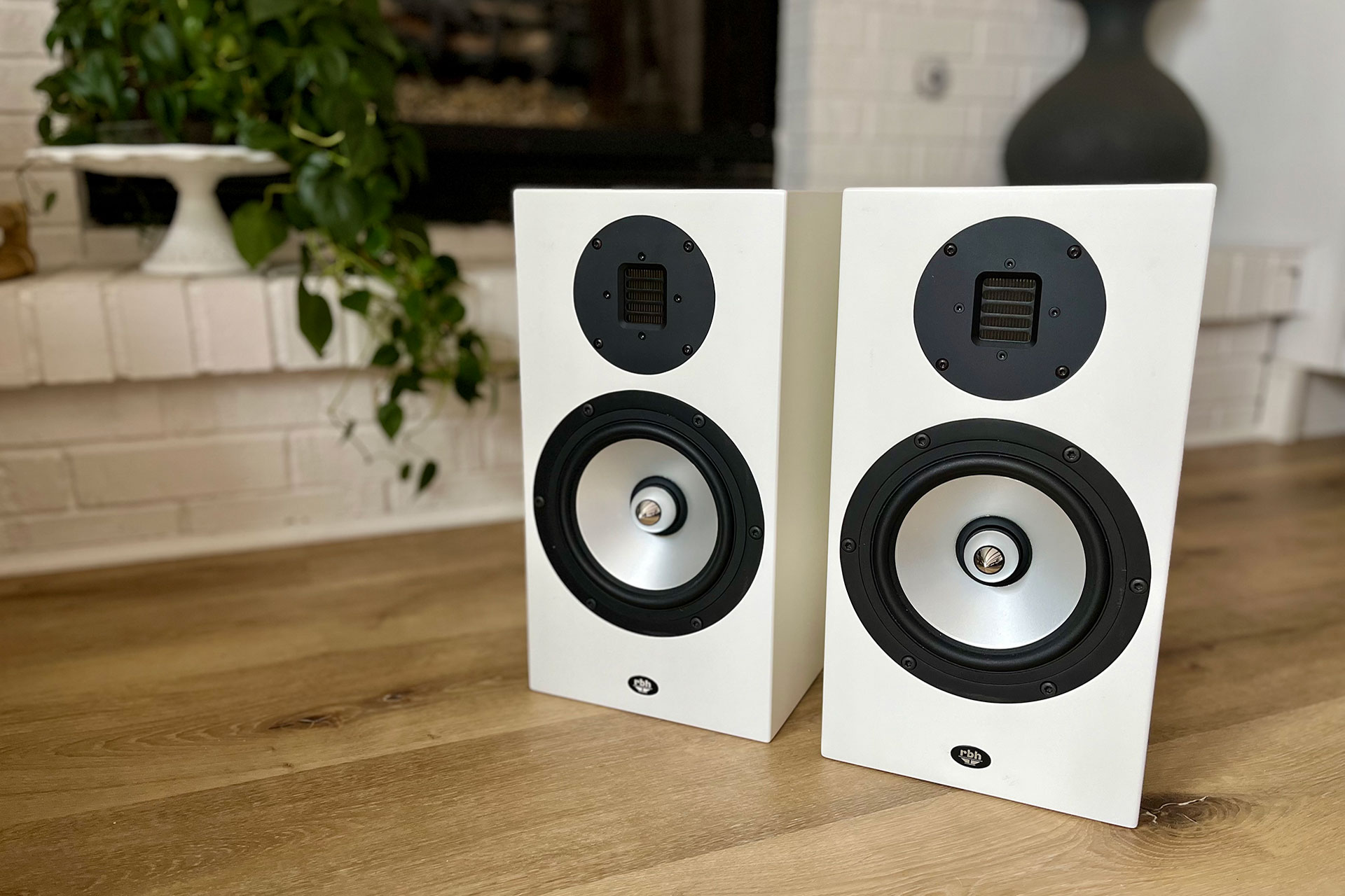 RBH 61SF/R Bookshelf Audiophile Speakers Reviewed