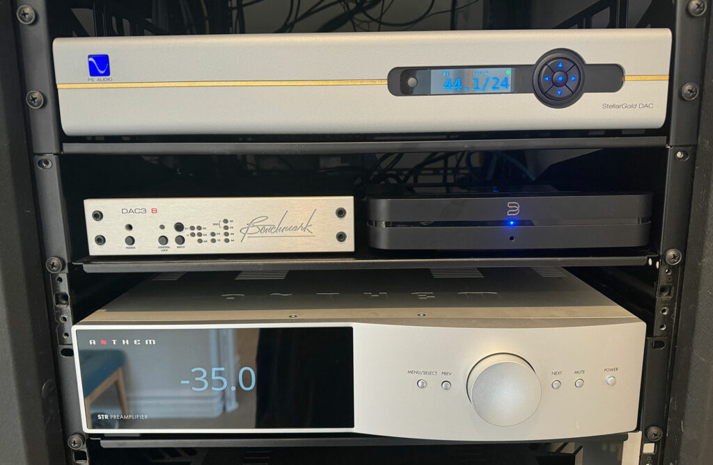The PS Audio Stellar Gold DAC installed in Jerry Del Colliano's Middle Atlantic equipment rack... 