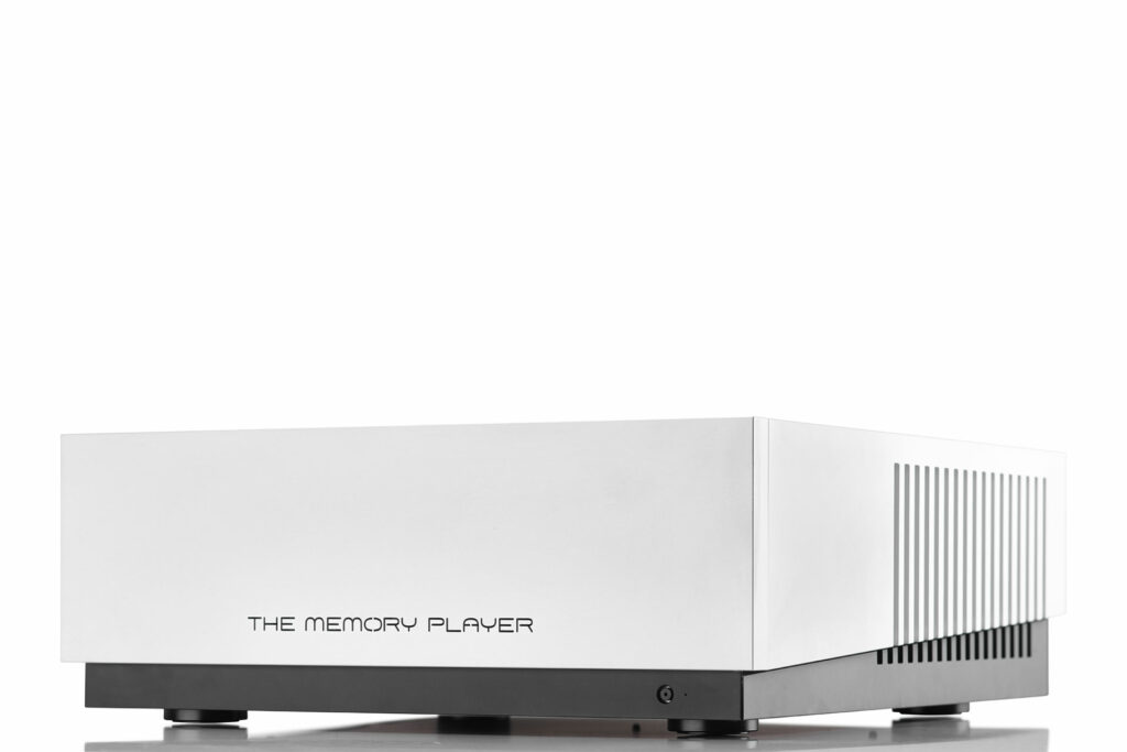 The Memory Player is a computer in effect that scales CDs to 64 bit and then back down to reduce jitter. 