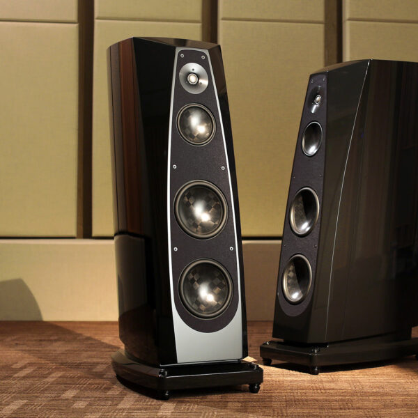 Rockport Avior II speakers in gloss black