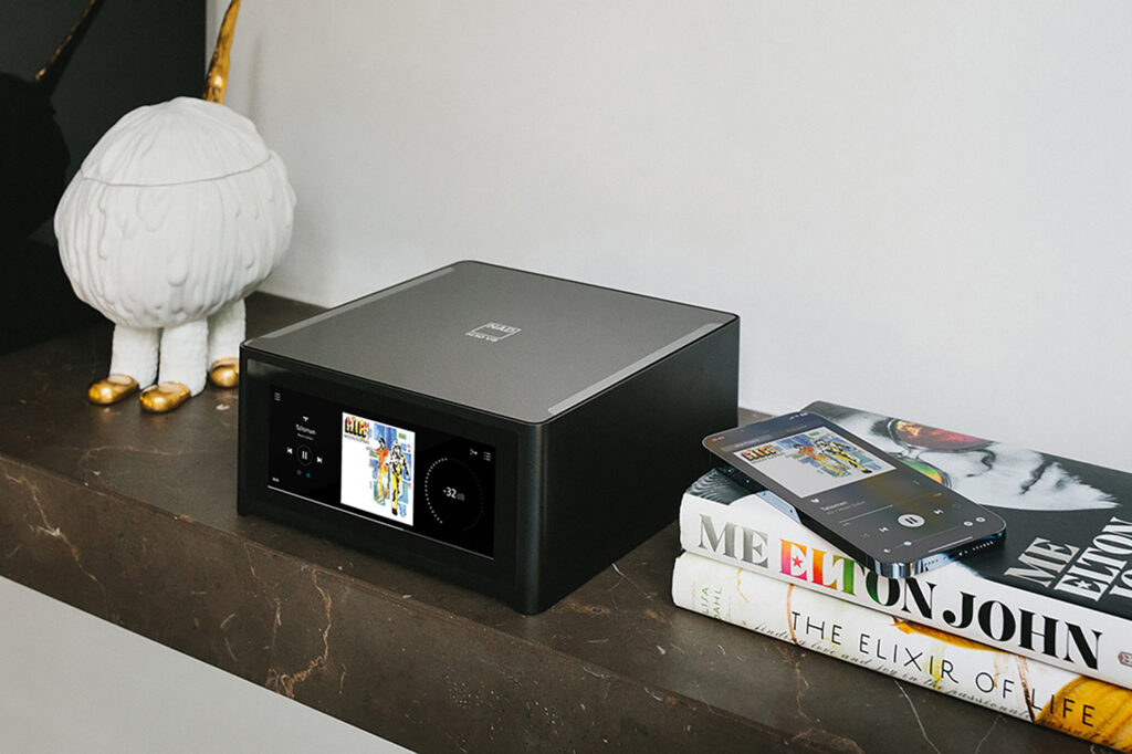 Many newer audiophiles are attracted to the slim width of components like the NAD M10 v3