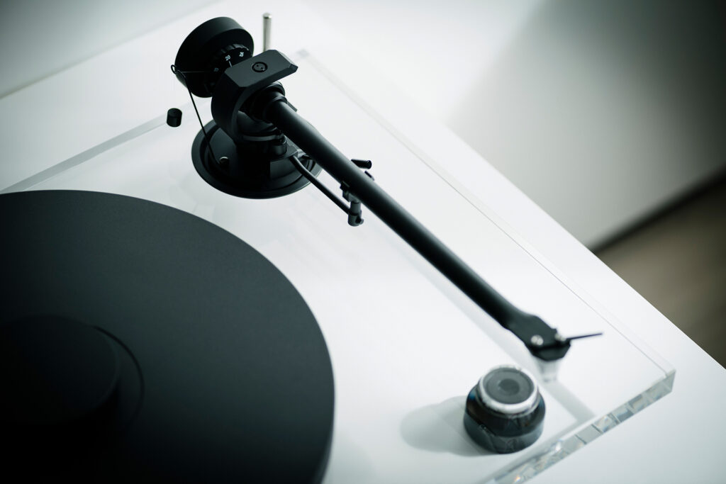 Here's a look at the tonearm of the Pro-Ject XA B from the top down.