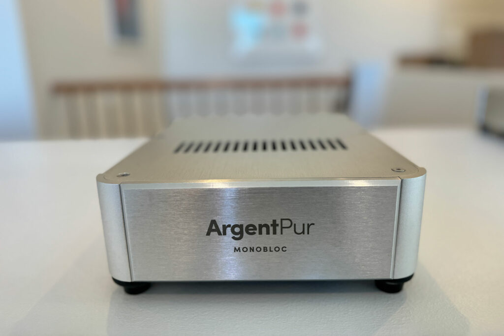 Argent Pur is a maker of silver cables and GaN amps - in fact some of the most pretty that money can buy.