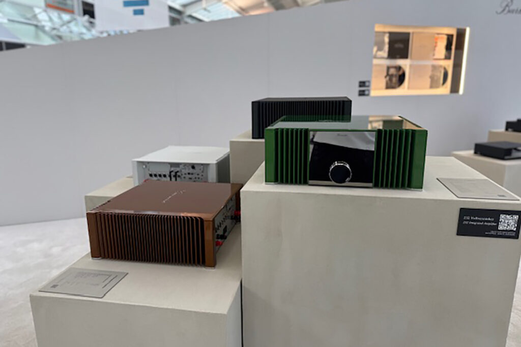 Burmester showed some of the most colorful and exotic audiophile electronics at Munich HIFI 2025