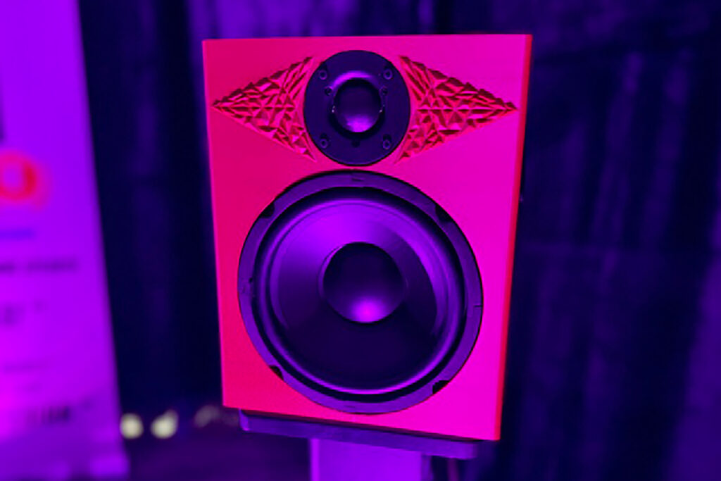 Luca Chesky's 3D printer made bookshelf speakers are scary good (forget his age).