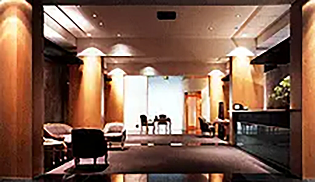 A look at the entry way of legendary audiophile showroom, Christopher Hansen Ltd. in Beverly Hills circa very early 1990s.