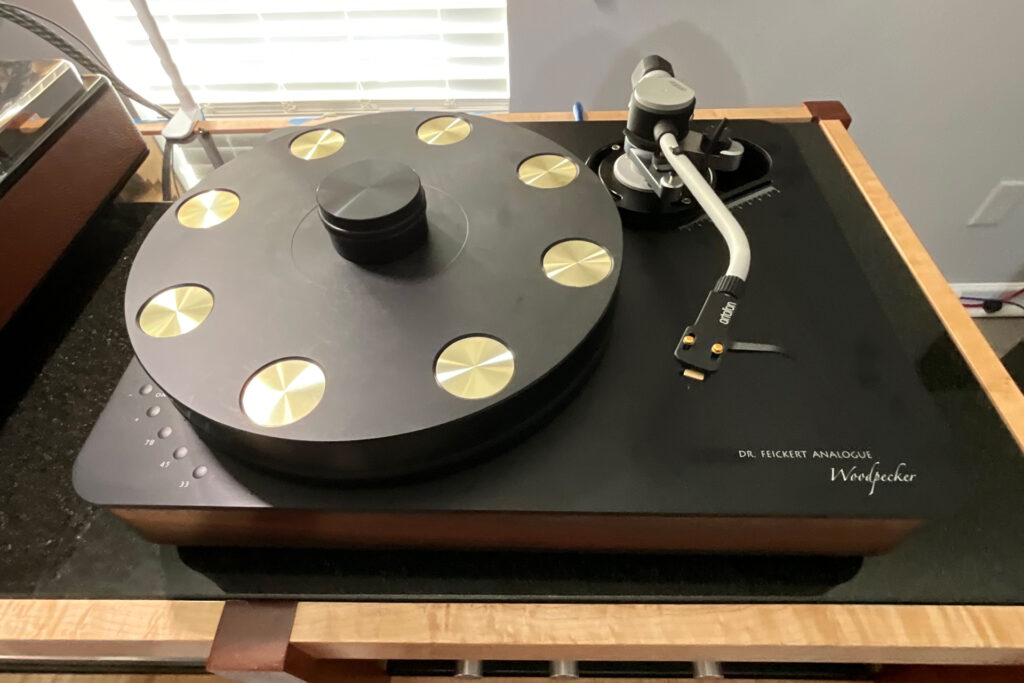 Dr. Feickert's Woodpecker turntable installed at Paul Wilson's audiophile listening room.