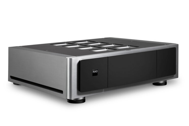 NAD M23 in silver