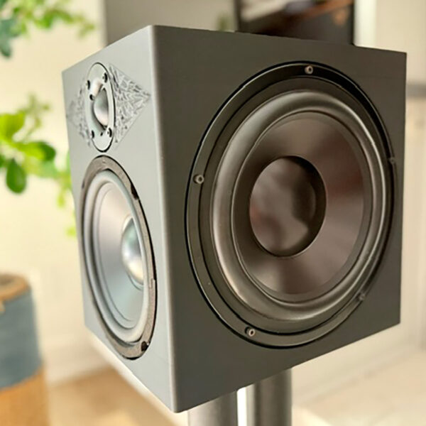 The Chesky Audio LC1 in Eric Forst's listening room.