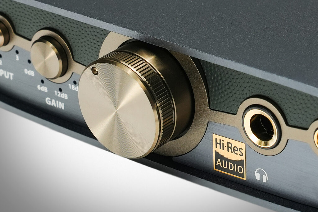iFi audio ZEN CAN 3 Headphone Amplifier Reviewed