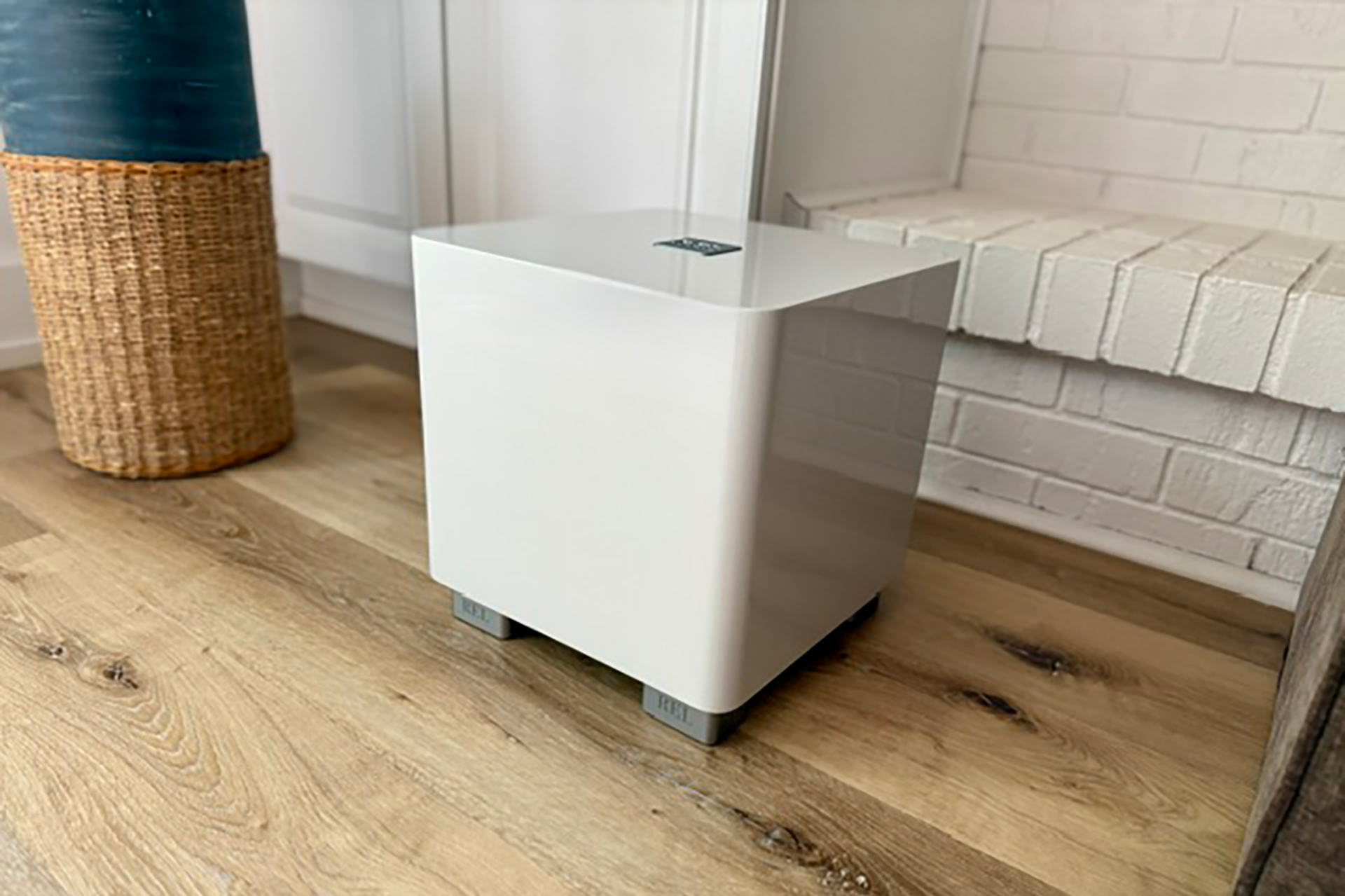 REL T/5x Subwoofer Reviewed - Future Audiophile Magazine