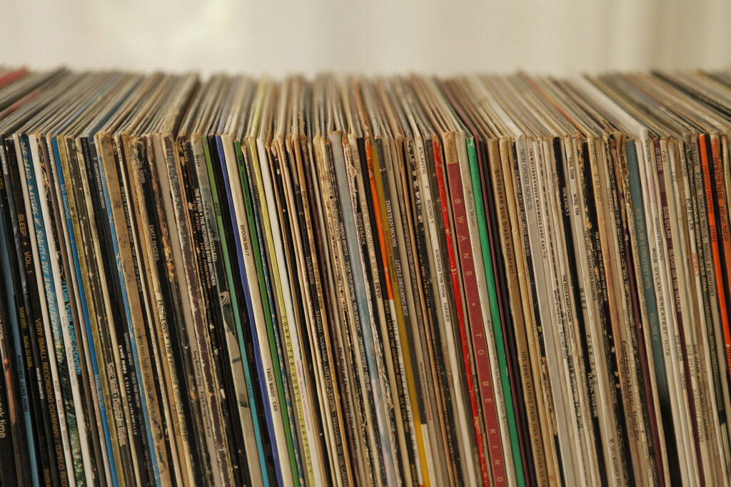 Vinyl is a solution to Internet dependancy