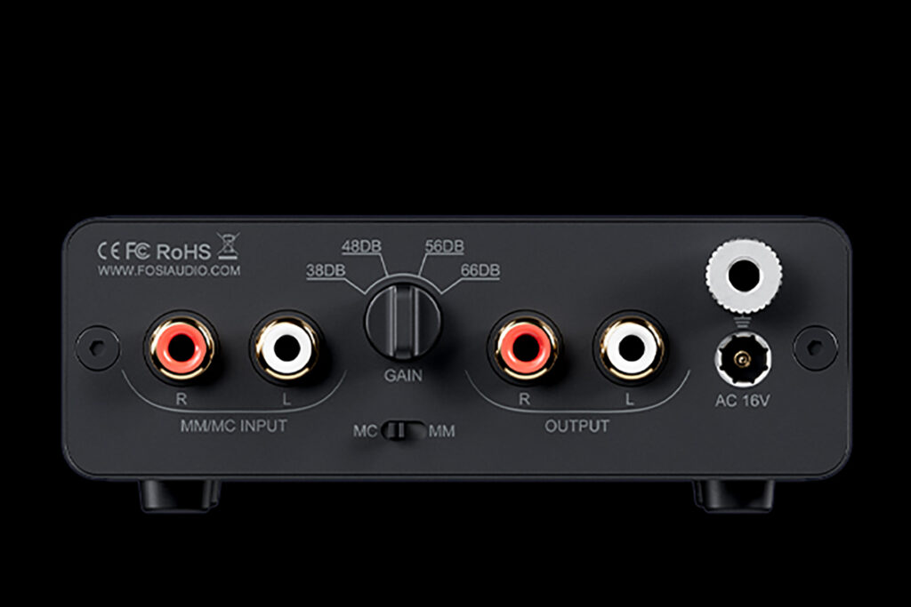 A look at the rear of the Fosi Box X5