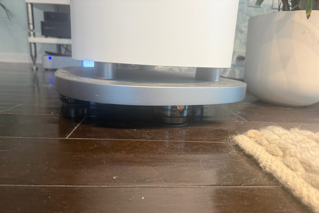 The IsoAcoustics Gaia I installed on Jerry Del Colliano's Bowers & Wilkins 802 D4 reference speakers.