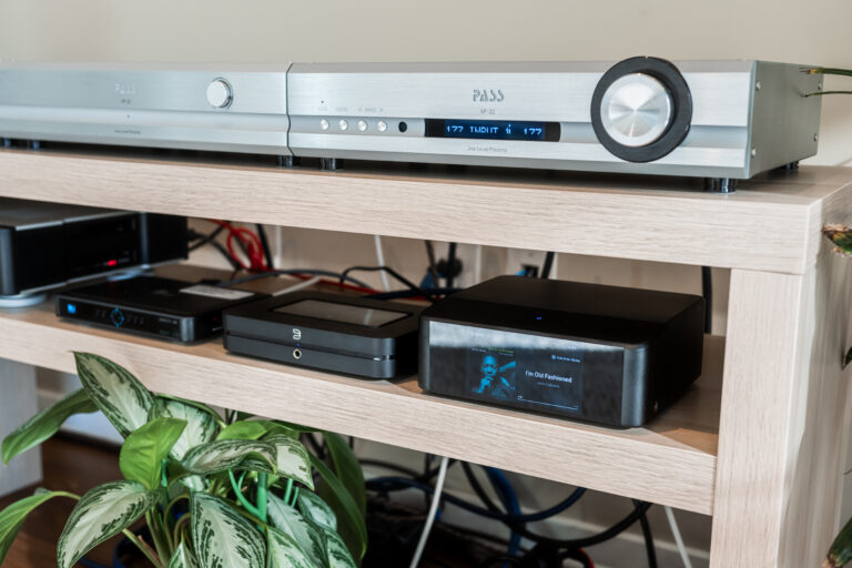 Jerry Del Colliano swaps in and out class D amps frequently in his bedroom system.