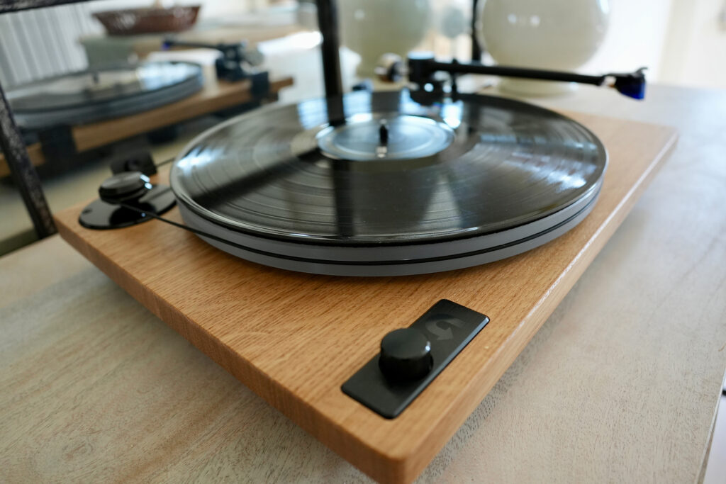 The U-Turn Audio Orbit Theory photographed at Eric Forst's studio.
