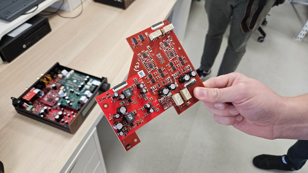 Some under the hood looks at the The Ferrum Wanda DAC.