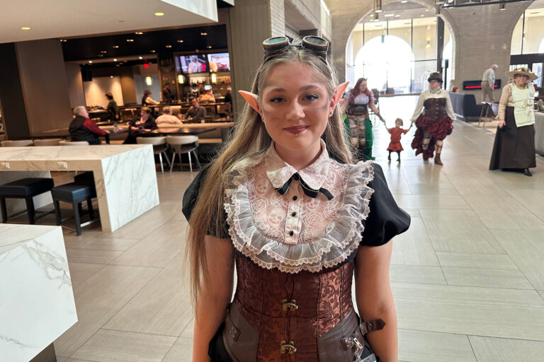 There was a steampunk convention at the same time as AXPONA a few years ago thus dating opportunities abound.